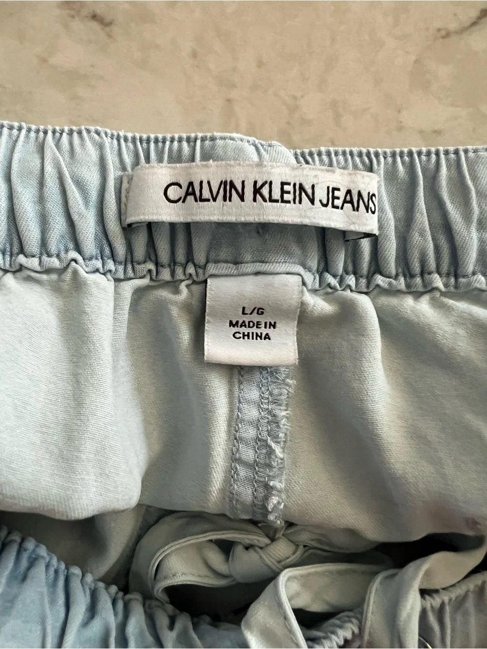 Calvin Klein Jeans Large Blue Lightweight Tencel Pull-On Shorts
